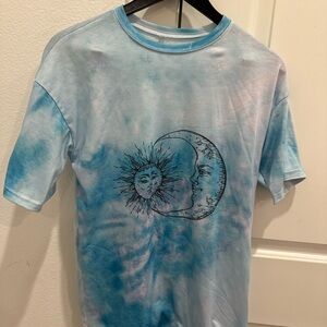 Blue Tie-Dye Sun and Moon T-Shirt oversized NEVER WORN